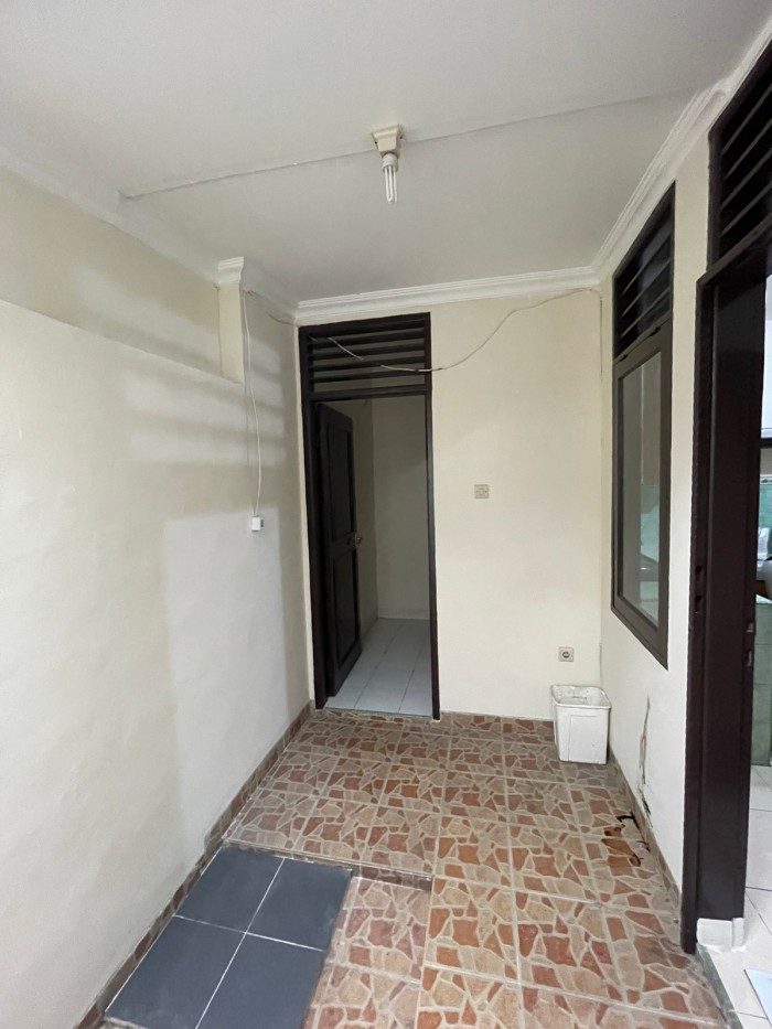 Rumah disewakan di Meadow Green Lippo Cikarang